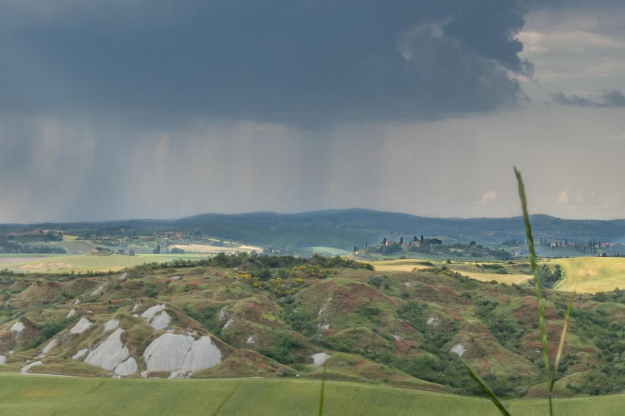 Tuscany Balcony: Crete Senesi Casetta Dış mekan fotoğraf