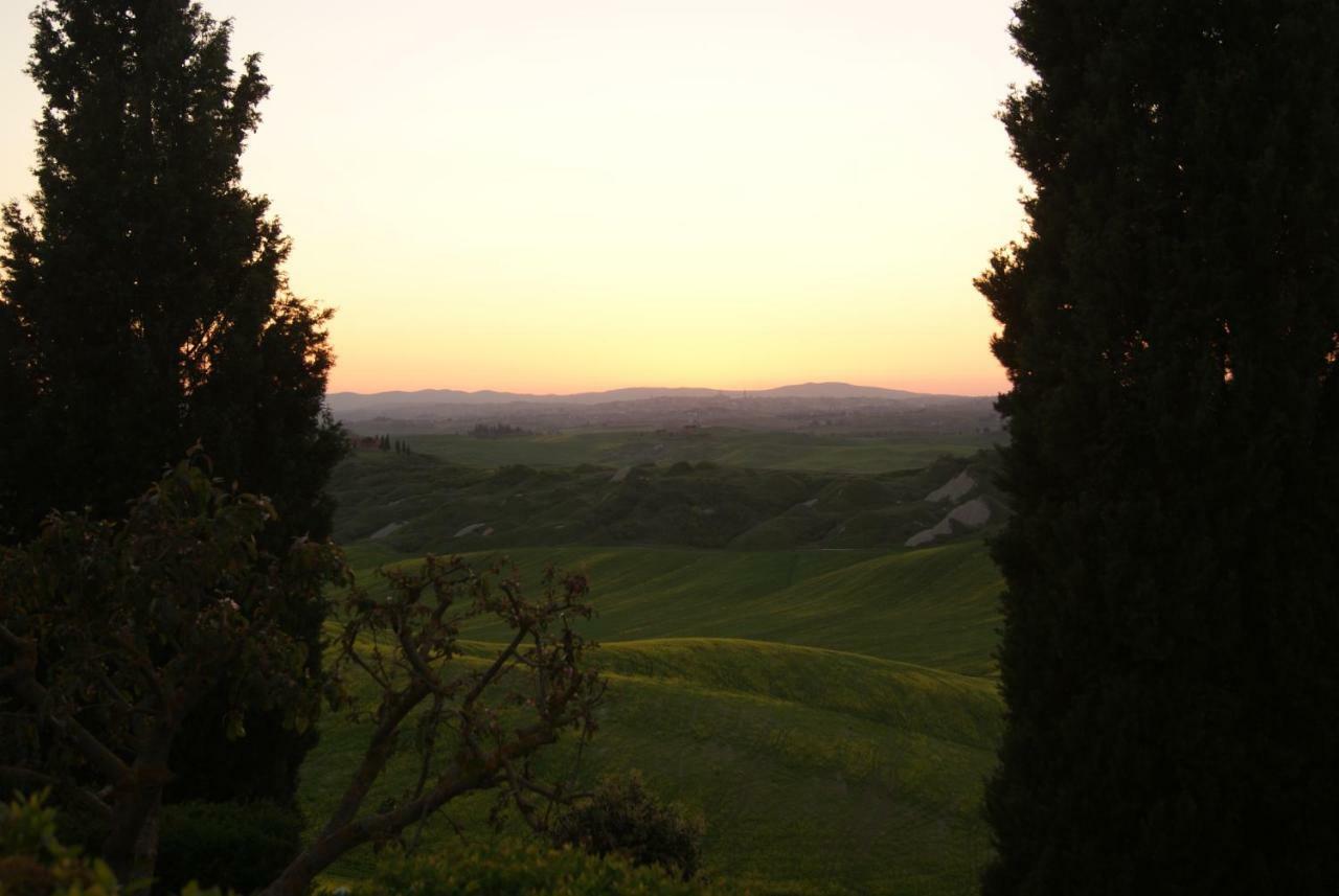 Tuscany Balcony: Crete Senesi Casetta Dış mekan fotoğraf